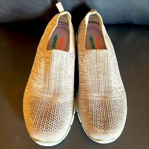 Light Used Sketcher Memory Foam Size 9.5